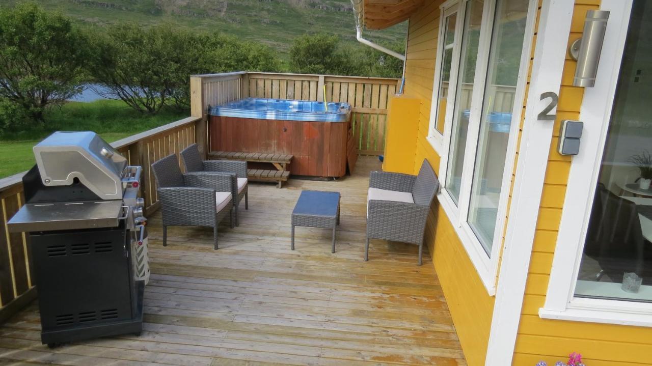 Hvammur 2 Bjarg With Private Hot Tub Drangsnes Екстер'єр фото