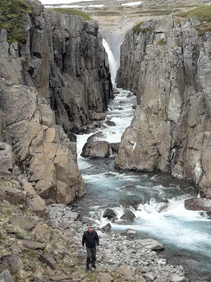 Hvammur 2 Bjarg With Private Hot Tub Drangsnes Екстер'єр фото