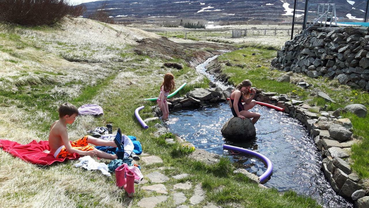 Hvammur 2 Bjarg With Private Hot Tub Drangsnes Екстер'єр фото